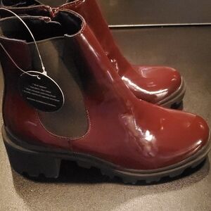 Alexis Bendel Women's Boots Red Size 9